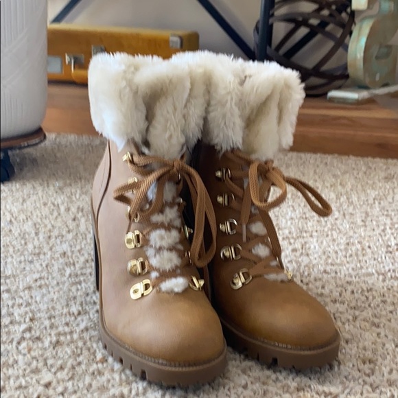 Guess booties - Picture 2 of 4